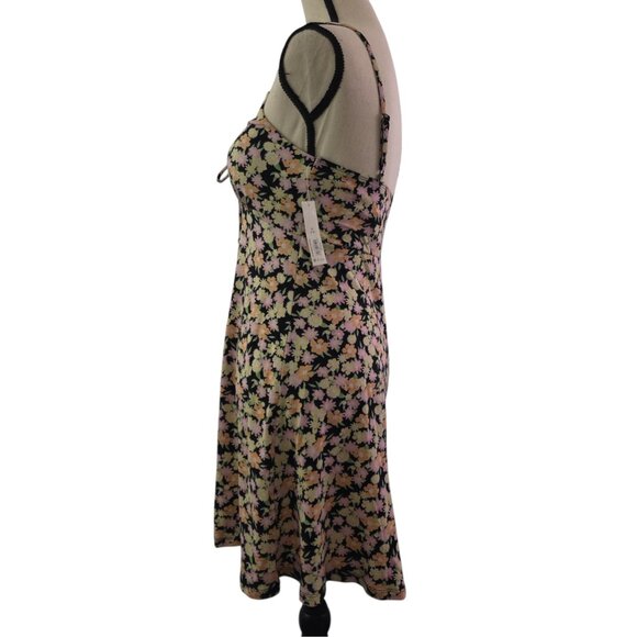 No Boundaries Adjustable Spaghetti Strap Floral Print Dress  - Size Medium NWT - Picture 4 of 15